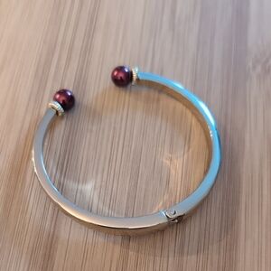 Chic Silver Bracelet with Purple Accents